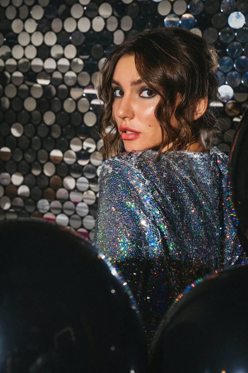 Votre robe scintillante vous attend chez Dressing en Folie !